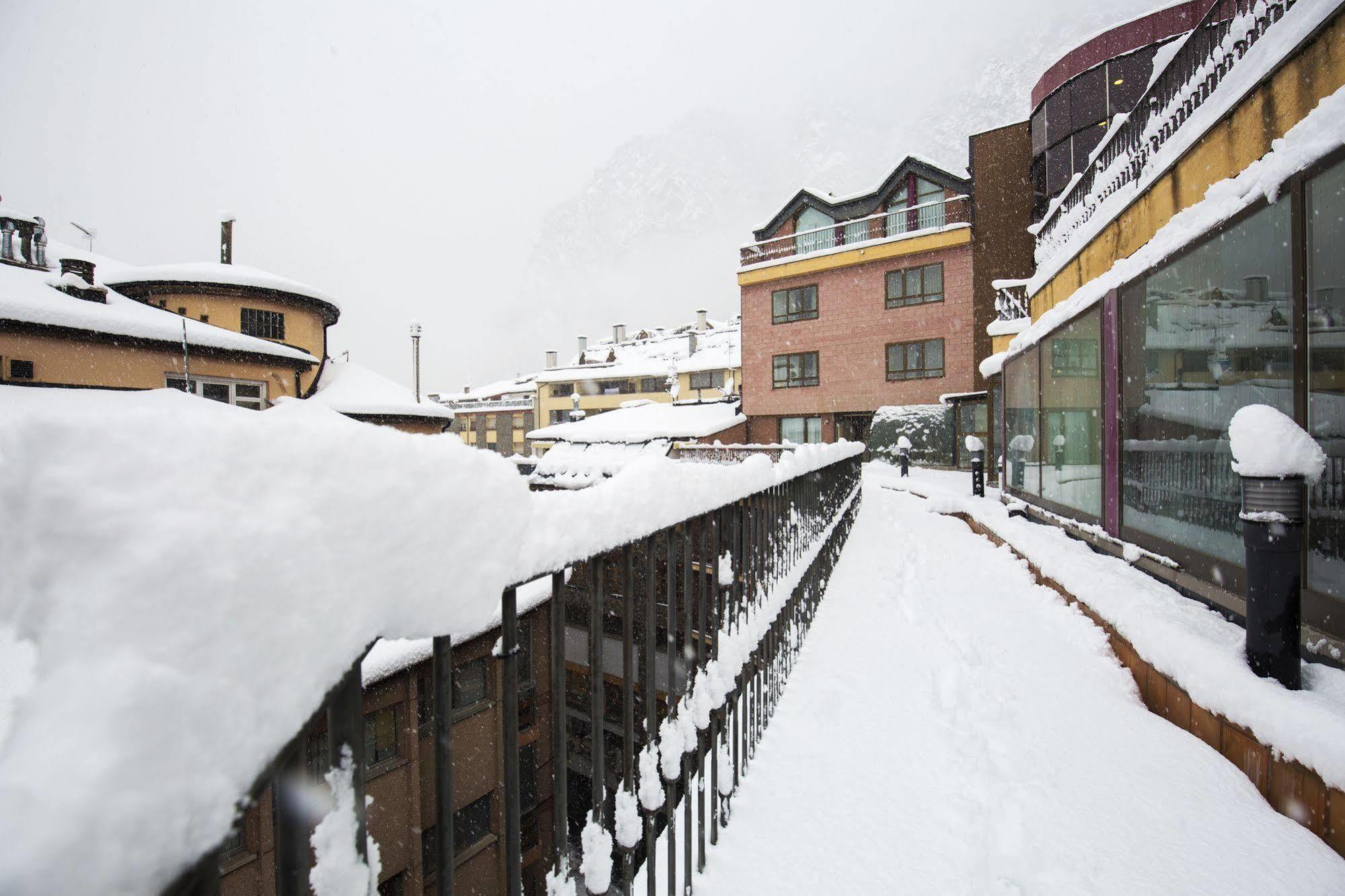 Hotel Cervol Andora  Zewnętrze zdjęcie